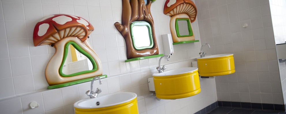 kinder toilet.jpg kinder toilet.jpg