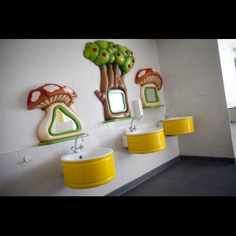 Kindersanitair bij Sint Maartenszee.jpg