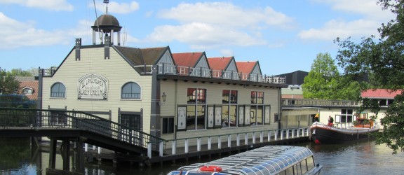 Afmijnlokaal met rondvaartboot.JPG