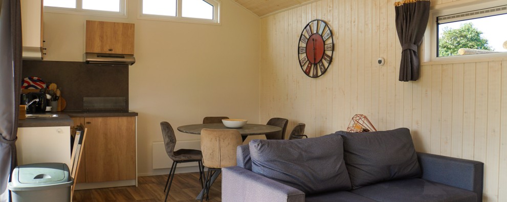 Vanuit woonkamer duinlodge